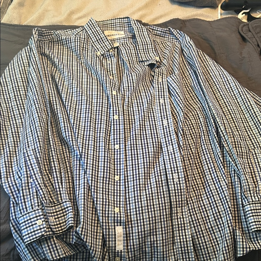 Roundtree & Yorke Navy and White Plaid Shirt